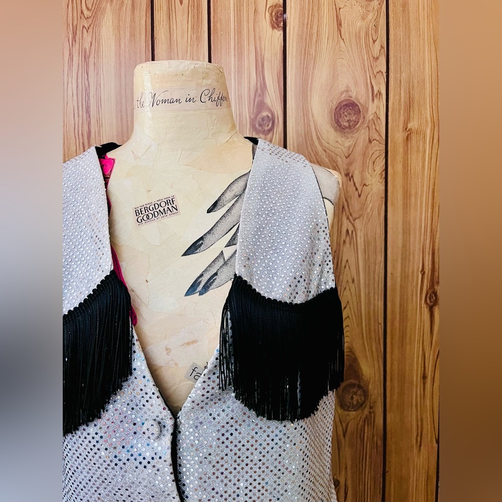 LAST CHANCE 🌈 VTG 1990s Silver Sequin Vest with Black Fringe